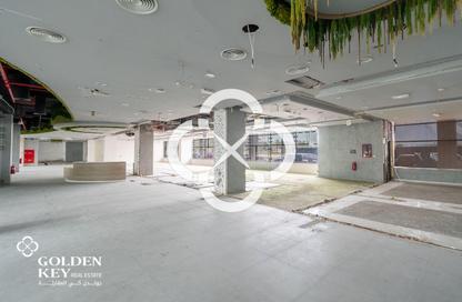 Show Room - Studio for rent in Marina Residences 195 - Marina District - Lusail