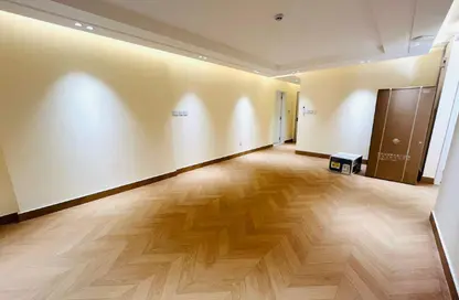 Apartment - 2 Bedrooms - 2 Bathrooms for rent in Al Nasr Street - Al Nasr - Doha