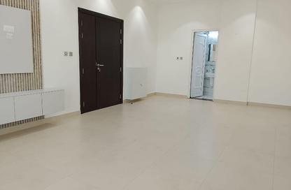 Apartment - 3 Bedrooms - 3 Bathrooms for rent in Al Nasr Street - Al Nasr - Doha