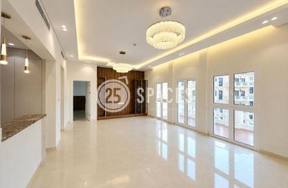 Apartment - 2 Bedrooms - 3 Bathrooms for sale in Mercato - Qanat Quartier - The Pearl Island - Doha