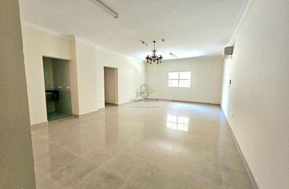 Apartment - 3 Bedrooms - 3 Bathrooms for rent in Fereej Bin Mahmoud South - Fereej Bin Mahmoud - Doha