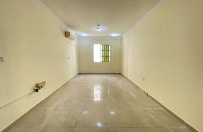 Apartment - 2 Bedrooms - 2 Bathrooms for rent in Muntazah 7 - Al Muntazah - Doha
