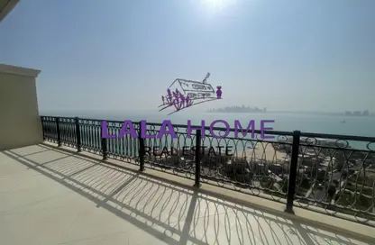 Penthouse - 3 Bedrooms - 5 Bathrooms for rent in Floresta Gardens - Floresta Gardens - The Pearl Island - Doha