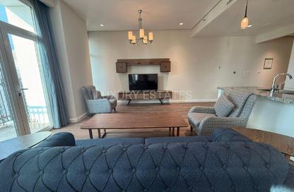 Apartment - 4 Bedrooms - 5 Bathrooms for sale in Floresta Gardens - Floresta Gardens - The Pearl Island - Doha