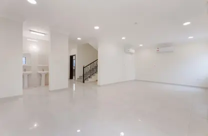 Compound - 6 Bedrooms - 6 Bathrooms for rent in Al Kheesa - Al Kheesa - Umm Salal Mohammed Compound - 6 Bedrooms - 6 Bathrooms for rent in Al Kheesa - Al Kheesa - Umm Salal Mohammed