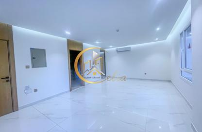 Apartment - 2 - 3 for rent in Hiteen Street - Al Muntazah - Doha