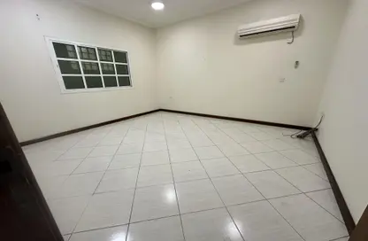 Apartment - 1 Bedroom - 1 Bathroom for rent in Umm Al Seneem Street - Ain Khaled - Doha