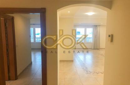 Apartment - 1 Bedroom - 2 Bathrooms for rent in East Porto Drive - Porto Arabia - The Pearl Island - Doha