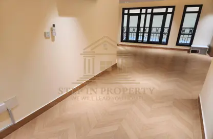 Apartment - 2 Bedrooms - 2 Bathrooms for rent in Al Nasr Street - Al Nasr - Doha