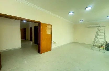 Apartment - 2 Bedrooms - 3 Bathrooms for rent in Souk Al gharaffa - Al Gharrafa - Doha