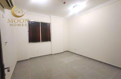Apartment - 1 Bedroom - 1 Bathroom for rent in Umm Ghuwailina 4 - Umm Ghuwailina - Doha Apartment - 1 Bedroom - 1 Bathroom for rent in Umm Ghuwailina 4 - Umm Ghuwailina - Doha