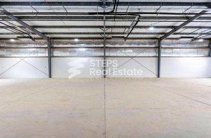 Warehouse - Studio - 1 Bathroom for rent in Industrial Area 4 - Industrial Area - Industrial Area - Doha
