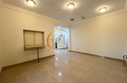 Apartment - 2 Bedrooms - 2 Bathrooms for rent in Al Sadd Road - Al Sadd - Doha