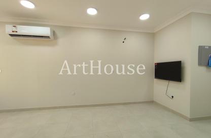 Apartment - 1 Bedroom - 1 Bathroom for rent in Al Nasr Street - Al Nasr - Doha