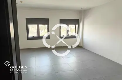 مساحات مكتبية - استوديو - 2 حمامات للايجار في شارع عمار بن ياسر - العزيزية - الدوحة