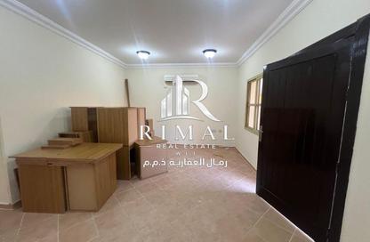 Villa - 4 Bedrooms - 5 Bathrooms for rent in Wadi Al Shaheeniya Street - Ain Khaled - Doha