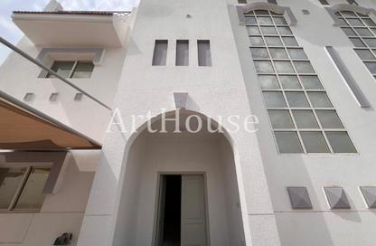 Villa - 3 Bedrooms - 5 Bathrooms for rent in Ain Khaled Villas - Ain Khaled - Doha