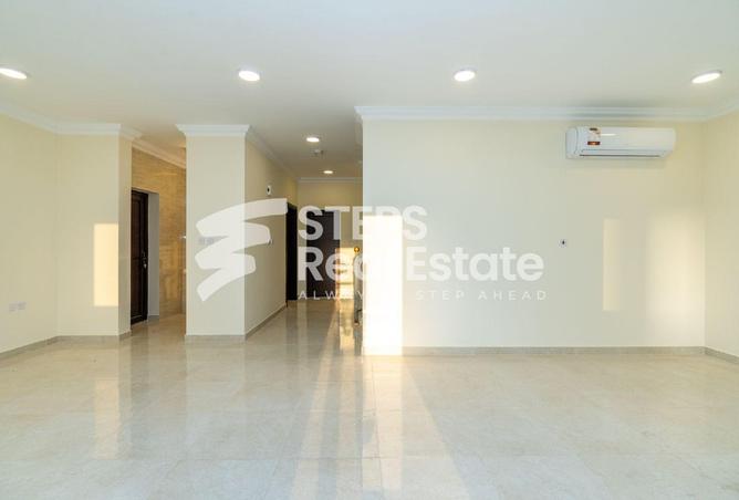 51670798 - Property Image 3