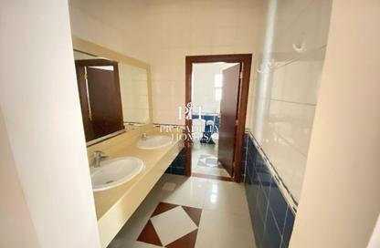 Villa - 5 Bedrooms - 5 Bathrooms for rent in Al Rawabi - Al Rayyan - Doha