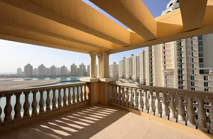 Apartment - 2 Bedrooms - 3 Bathrooms for rent in Viva West - Viva Bahriyah - The Pearl Island - Doha