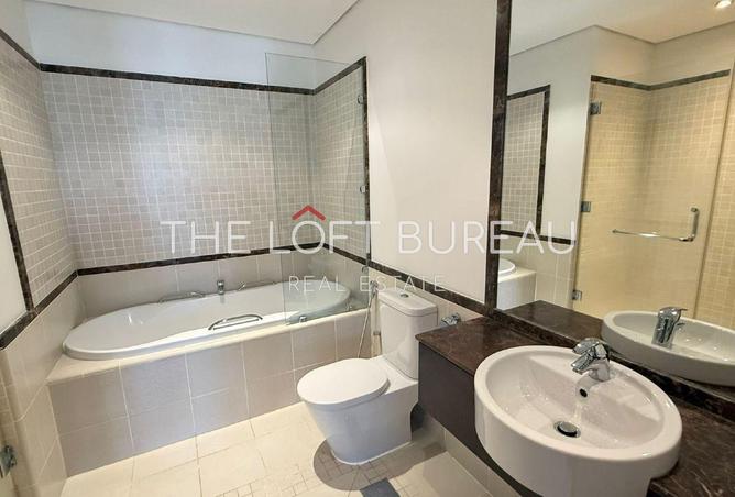 56121438 - Property Image 3