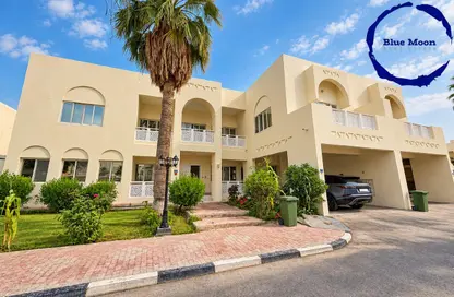Compound - 4 Bedrooms - 5 Bathrooms for rent in Onaiza Street - Diplomatic Area - Doha
