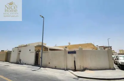 فيلا - 6 غرف نوم - 4 حمامات للايجار في الخريطيات - أم صلال محمد