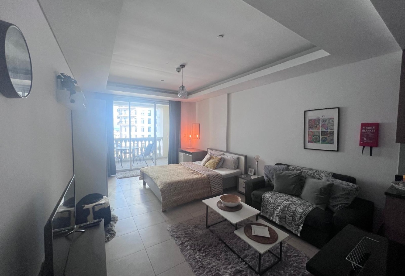 Furnished Studio Apartment | Bills Included | thumbnail 6