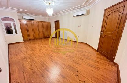Villa - 4 Bedrooms - 4 Bathrooms for rent in Doha Souq - Al Mirqab Al Jadeed - Doha