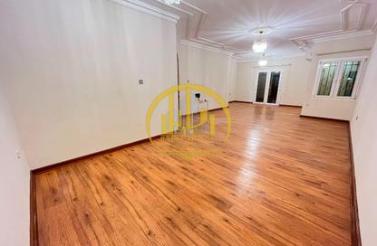 Villa - 4 Bedrooms - 4 Bathrooms for rent in Doha Souq - Al Mirqab Al Jadeed - Doha