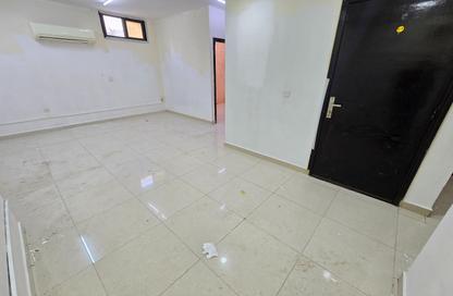 Apartment - 2 - 2 for rent in Souk Al gharaffa - Al Gharrafa - Doha