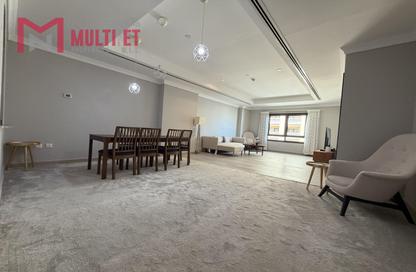 Apartment - 1 Bedroom - 2 Bathrooms for rent in East Porto Drive - Porto Arabia - The Pearl Island - Doha