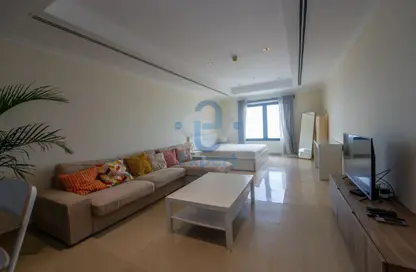 Apartment - Studio - 1 Bathroom for rent in East Porto Drive - Porto Arabia - The Pearl Island - Doha