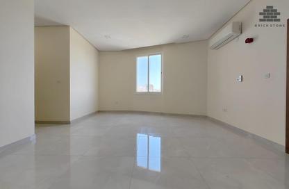 Apartment - 2 Bedrooms - 3 Bathrooms for rent in Muntazah 7 - Al Muntazah - Doha
