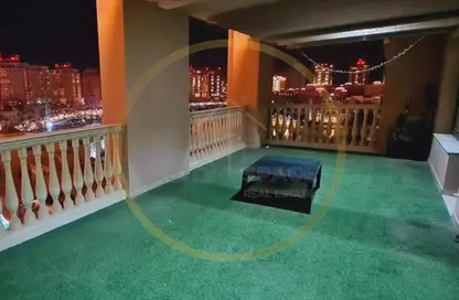 شقة - 2 غرف نوم - 3 حمامات للبيع في طريق بورتو الشرقي - بورتو أرابيا - جزيرة اللؤلؤة - الدوحة