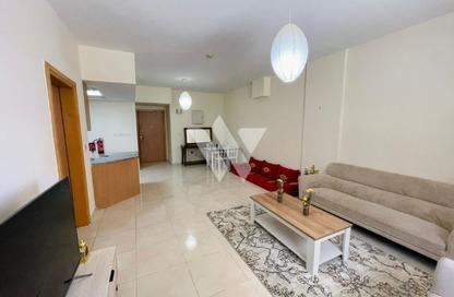 Apartment - 1 Bedroom - 2 Bathrooms for sale in Lusail Residence - Marina District - Lusail