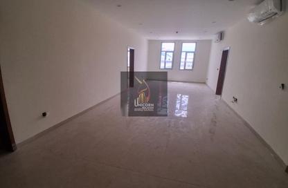 Apartment - 2 Bedrooms - 3 Bathrooms for rent in Aspire Zone - Al Waab - Doha