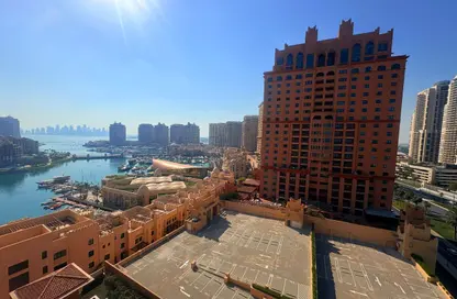Apartment - 1 Bedroom - 2 Bathrooms for rent in West Porto Drive - Porto Arabia - The Pearl Island - Doha