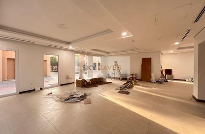 Villa - 4 Bedrooms - 5 Bathrooms for rent in West Bay Lagoon Villas - West Bay Lagoon - West Bay Lagoon - Doha