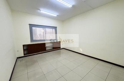 Office Space - Studio - 2 Bathrooms for rent in Al Sadd Road - Al Sadd - Doha