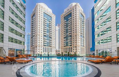 Apartment - 2 Bedrooms - 3 Bathrooms for rent in Beverly Hills Tower - West Bay - West Bay - Doha