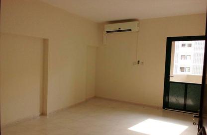 Apartment - 2 Bedrooms - 2 Bathrooms for rent in Old Al Ghanim - Al Ghanim - Doha
