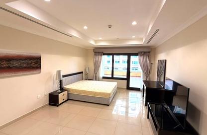 Apartment - Studio - 1 for rent in East Porto Drive - Porto Arabia - The Pearl Island - Doha Apartment - Studio - 1 for rent in East Porto Drive - Porto Arabia - The Pearl Island - Doha