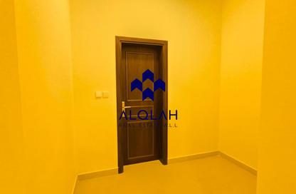 Apartment - 3 Bedrooms - 3 Bathrooms for rent in Fereej Bin Mahmoud - Doha Apartment - 3 Bedrooms - 3 Bathrooms for rent in Fereej Bin Mahmoud - Doha