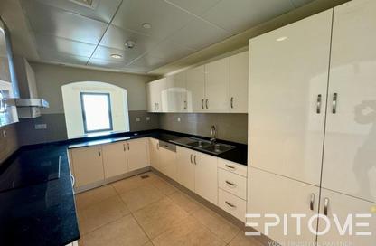 Apartment - 3 - 4 for sale in One Porto Arabia - Porto Arabia - The Pearl Island - Doha