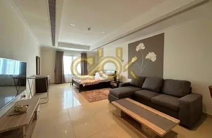 شقة - 1 حمام للايجار في طريق بورتو الشرقي - بورتو أرابيا - جزيرة اللؤلؤة - الدوحة