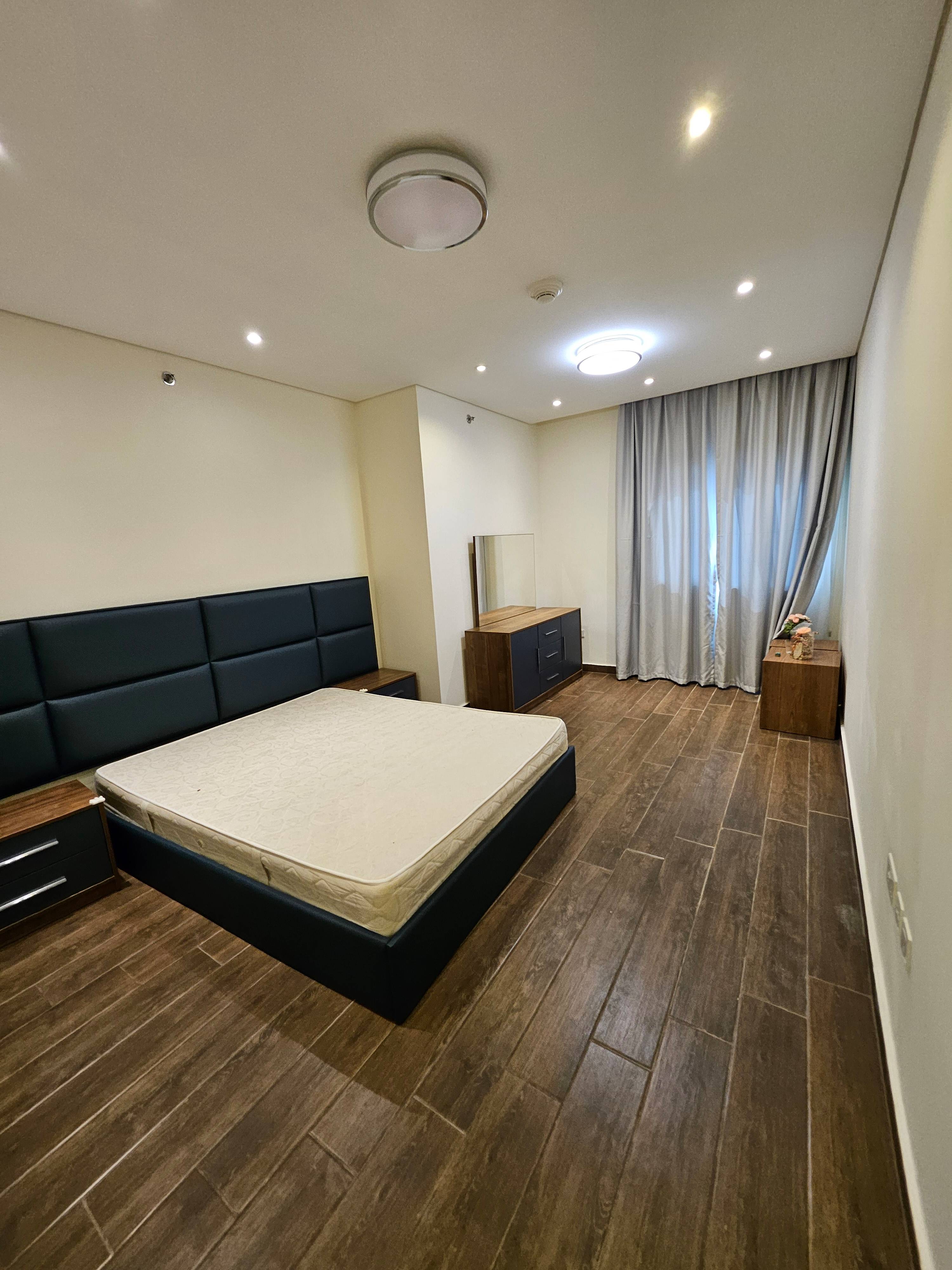 BEST DEAL 2 BEDROOM BIG LAYOUT WITH BALCONY thumbnail 12