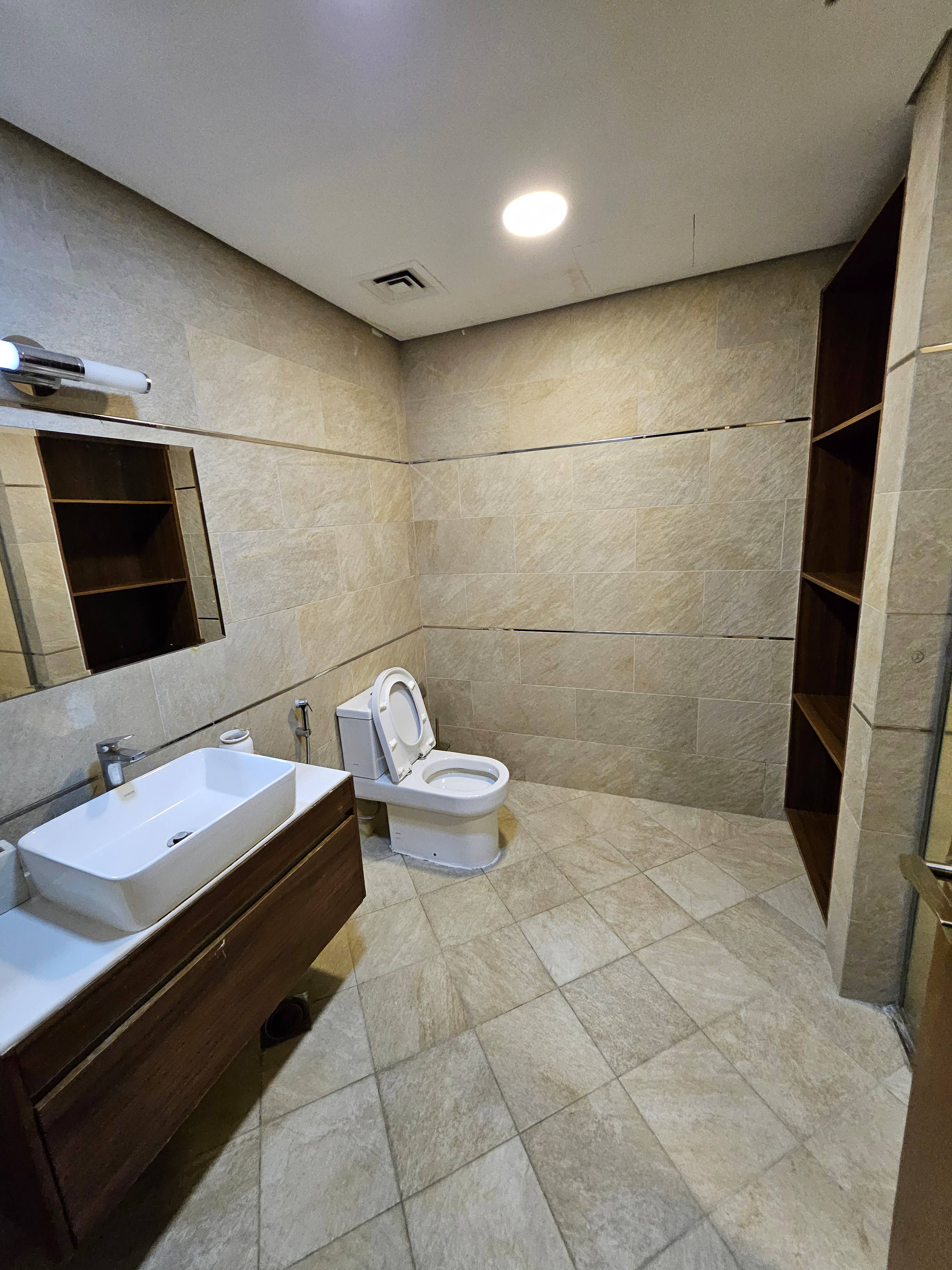 BEST DEAL 2 BEDROOM BIG LAYOUT WITH BALCONY thumbnail 14