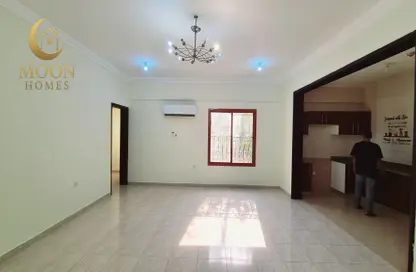 Apartment - 1 Bedroom - 2 Bathrooms for rent in Old Al Ghanim - Al Ghanim - Doha