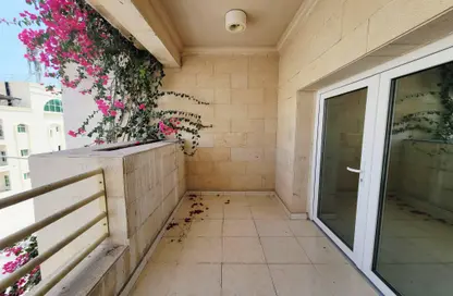 Apartment - 2 Bedrooms - 2 Bathrooms for rent in Fereej Kulaib - Doha
